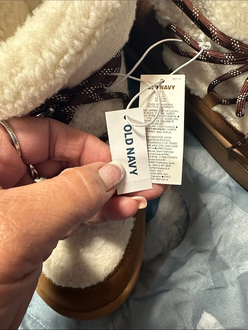 NWTS Women’s Old Navy Cream Sherpa Ankle Boots with Brown Trim Sz 11